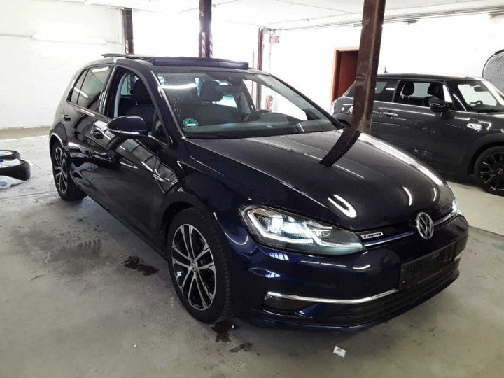 VOLKSWAGEN GOLF 2018 wvwzzzauzkw016118