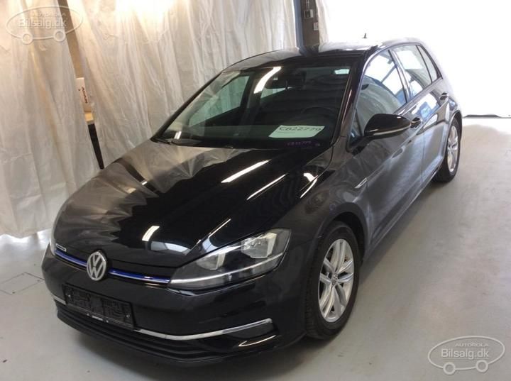 VOLKSWAGEN GOLF 2018 wvwzzzauzkw016880