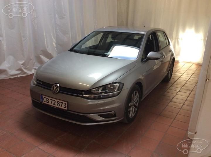 VOLKSWAGEN GOLF 2018 wvwzzzauzkw034525