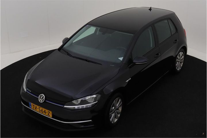 VOLKSWAGEN GOLF 2018 wvwzzzauzkw039625