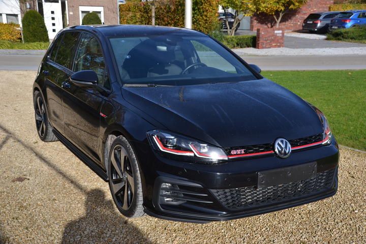 VOLKSWAGEN GOLF 2018 wvwzzzauzkw041859