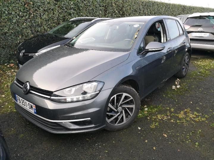 VOLKSWAGEN GOLF 2018 wvwzzzauzkw043035