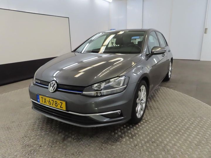 VOLKSWAGEN GOLF 2018 wvwzzzauzkw047060