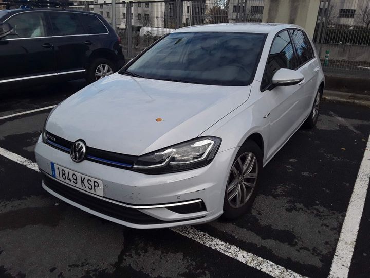 VOLKSWAGEN GOLF 2018 wvwzzzauzkw060258