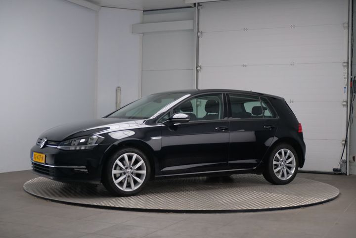 VOLKSWAGEN GOLF 2018 wvwzzzauzkw076393