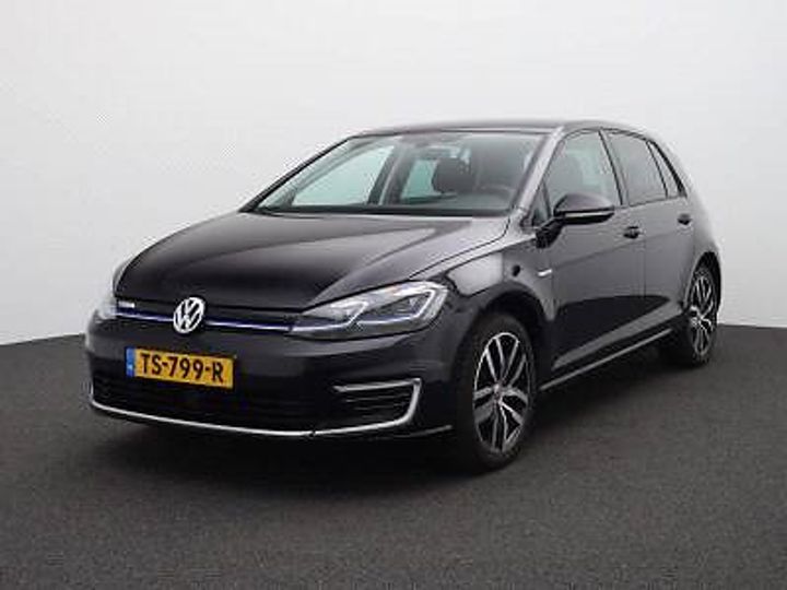 VOLKSWAGEN GOLF 2018 wvwzzzauzkw900095