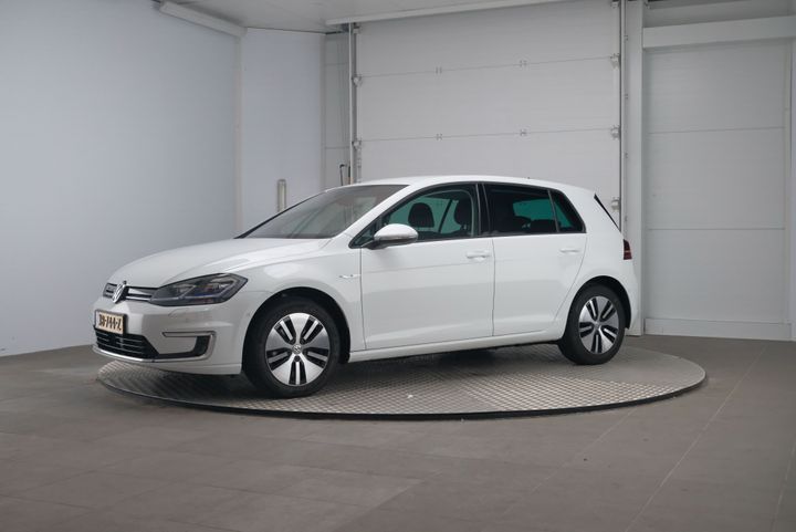 VOLKSWAGEN GOLF 2018 wvwzzzauzkw905290