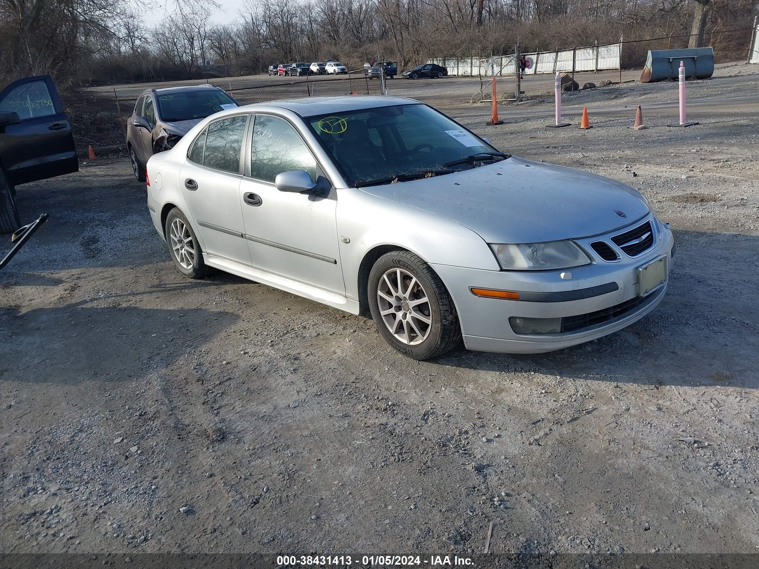 SAAB 9-3 2004 ys3fb45s541052769