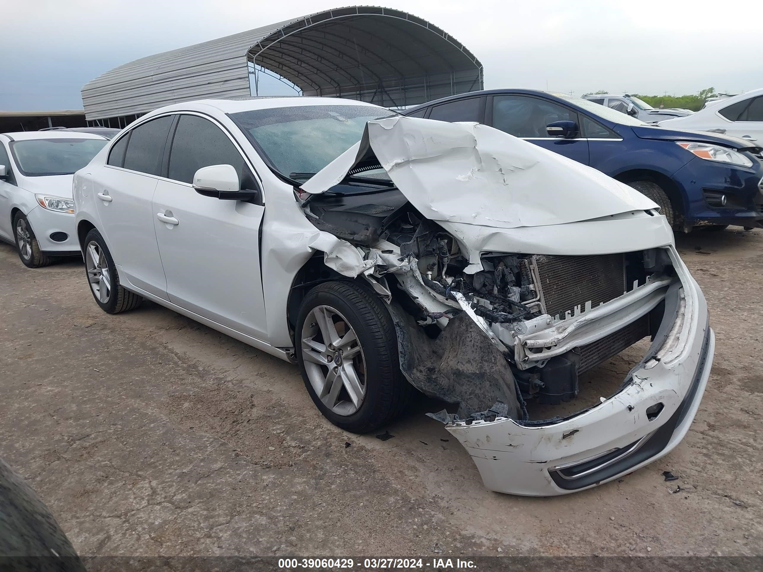 VOLVO S60 2015 yv126mfb4f1314738