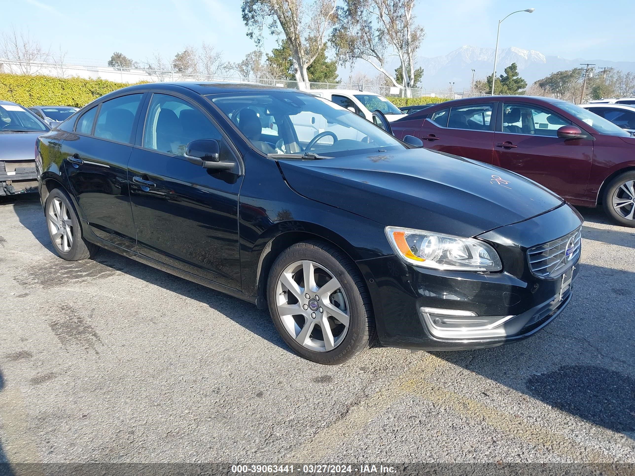 VOLVO S60 2015 yv126mfj7f2361280