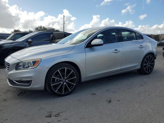 VOLVO S60 PREMIE 2016 yv126mfk3g2413756