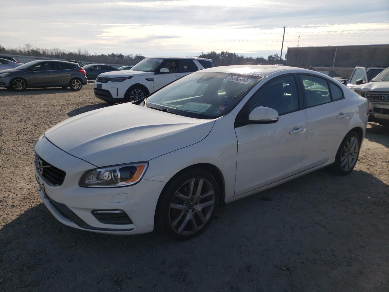 VOLVO S60 2017 yv126mfl4h2439146