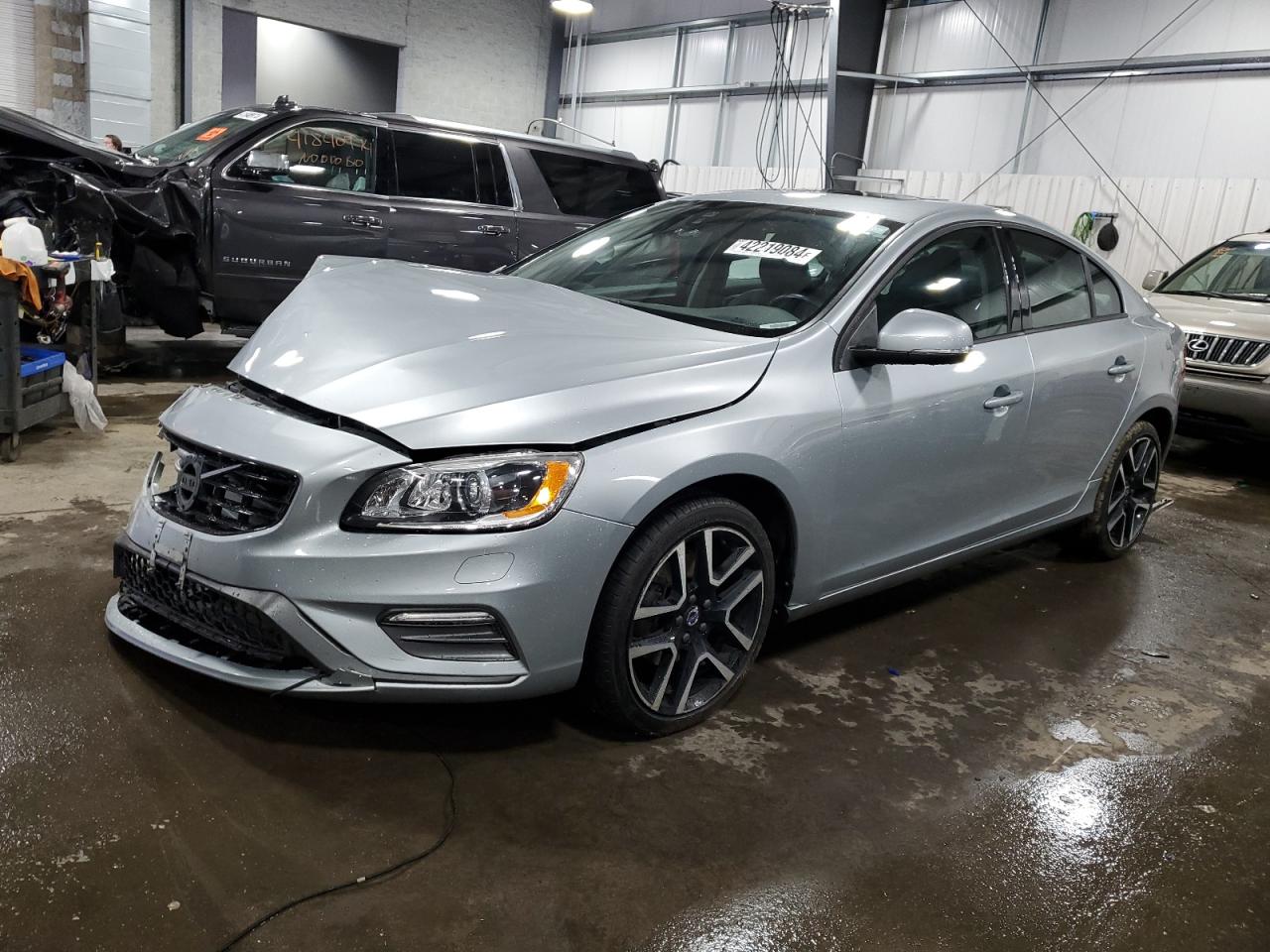 VOLVO S60 2018 yv126mfl8j2452360