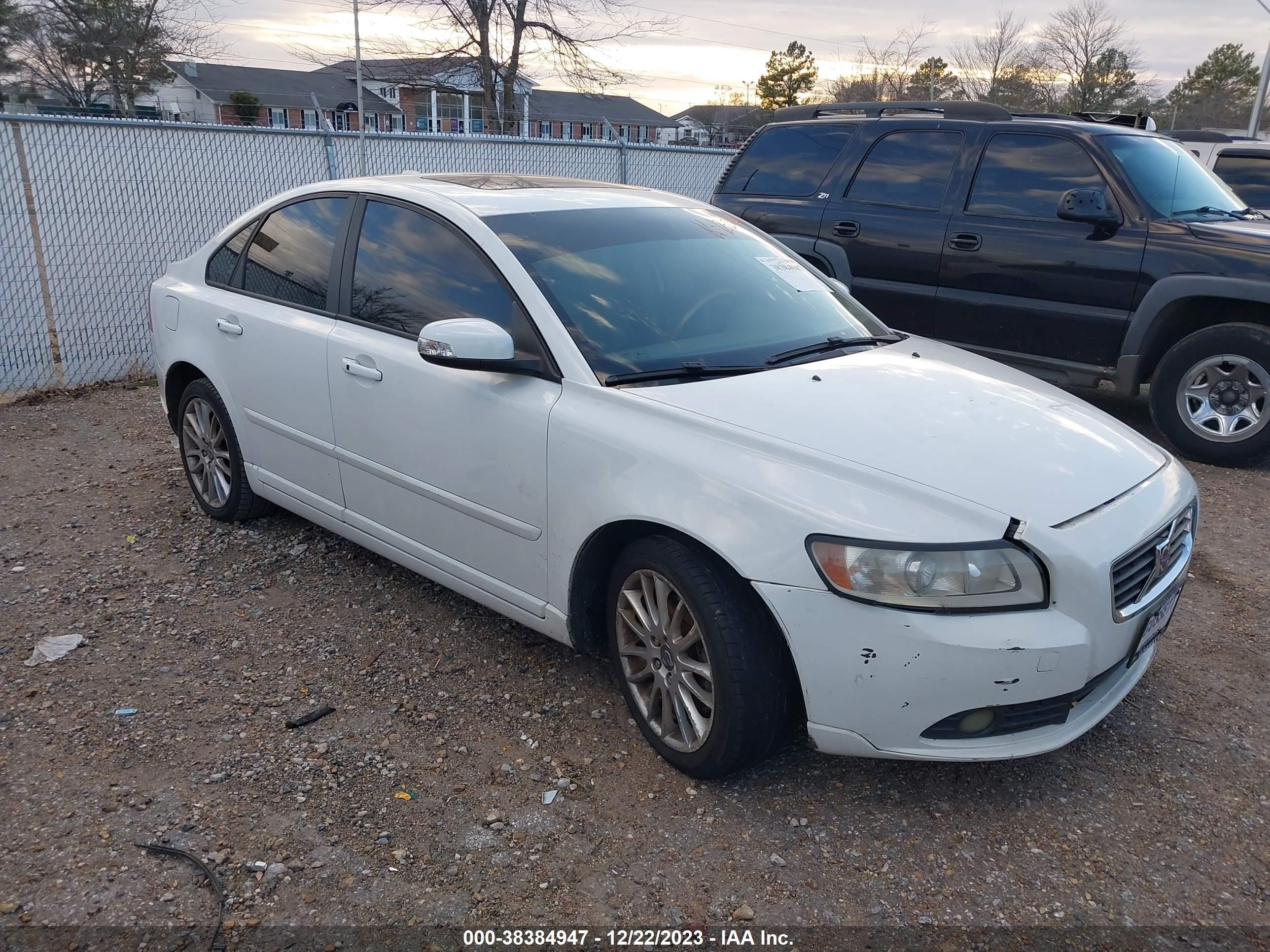 VOLVO S40 2010 yv1382ms5a2492845