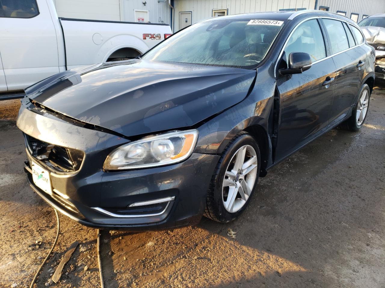 VOLVO V60 2015 yv140meb2f1199262