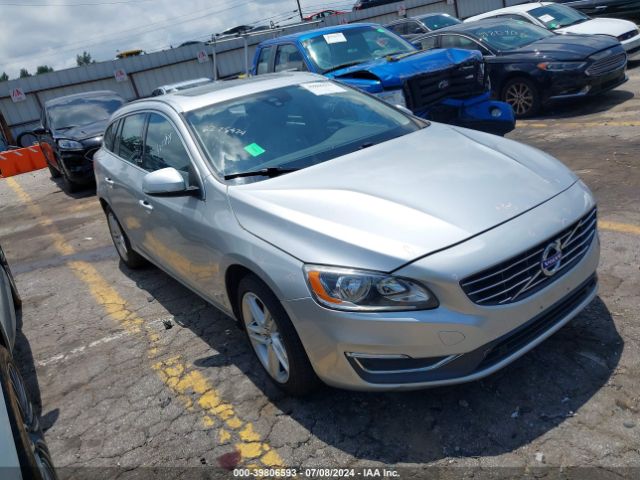 VOLVO V60 2015 yv140mek2f1221776