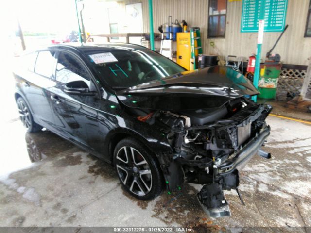 VOLVO V60 2018 yv140mel0j2386253