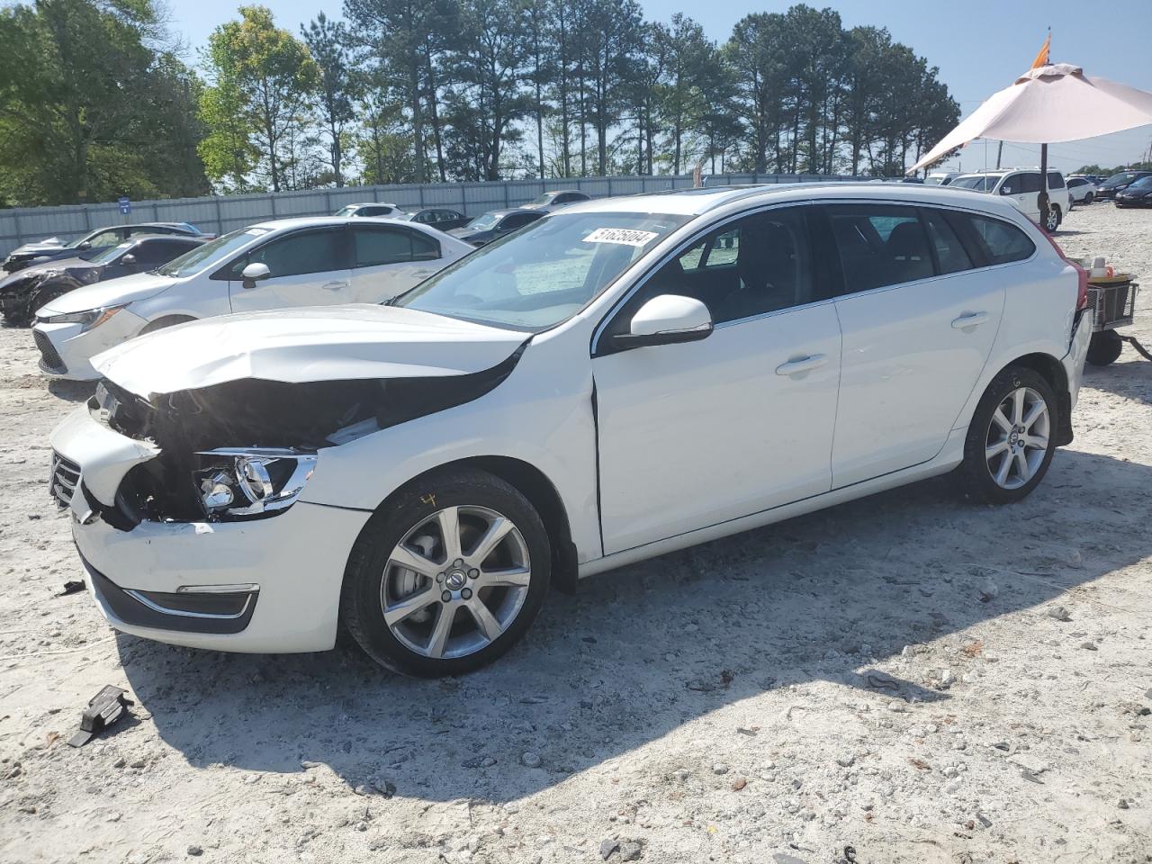 VOLVO V60 2017 yv140msk5h1360193