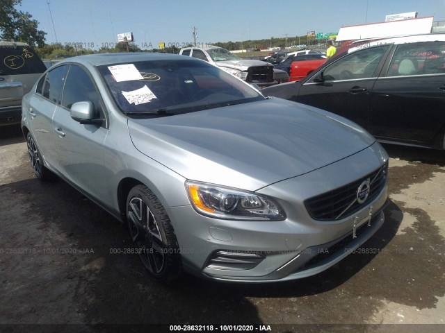 VOLVO S60 2017 yv140mtlxh2426979