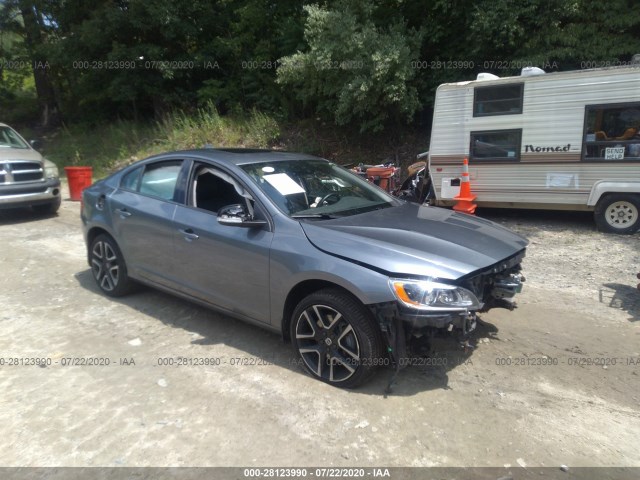 VOLVO S60 2017 yv140mtlxh2431969