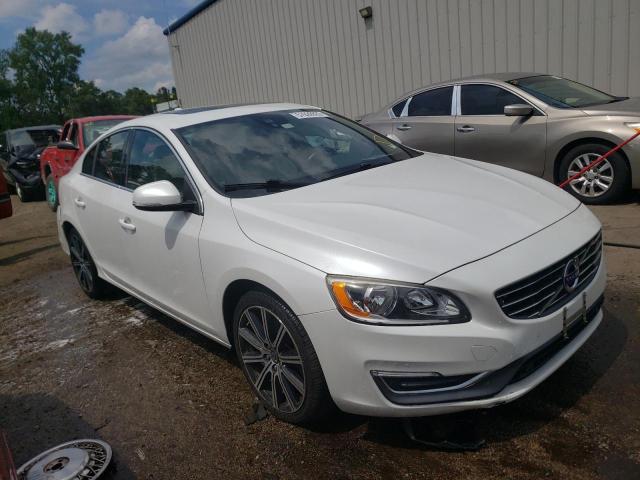 VOLVO S60 PREMIE 2015 yv149mfk9f2335756