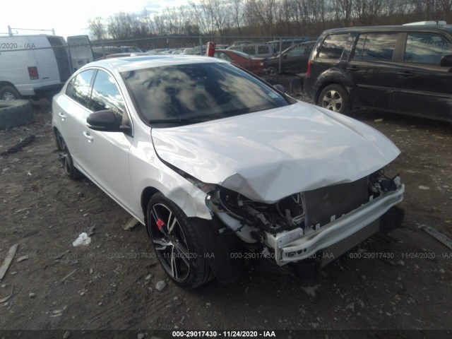 VOLVO S60 2017 yv149mts6h2433568