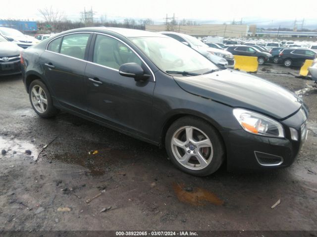 VOLVO S60 2013 yv1612fh0d1215386