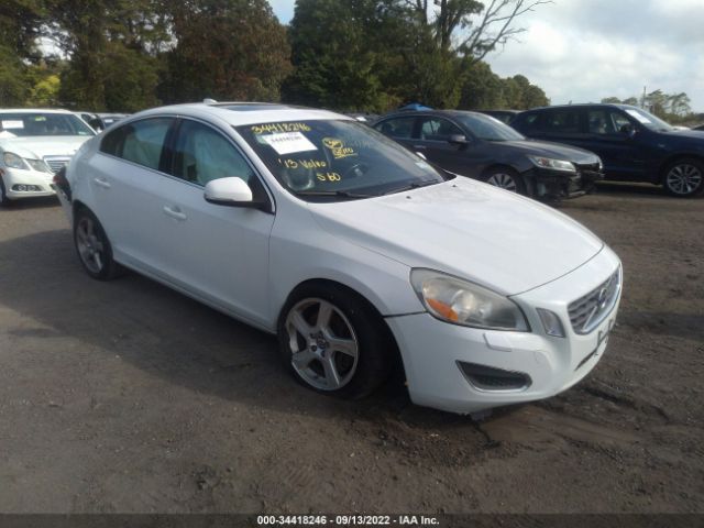 VOLVO S60 2013 yv1612fh0d1226811