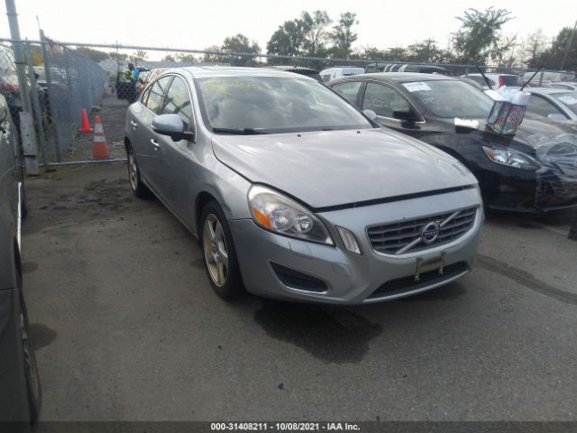 VOLVO S60 2013 yv1612fh9d1213992