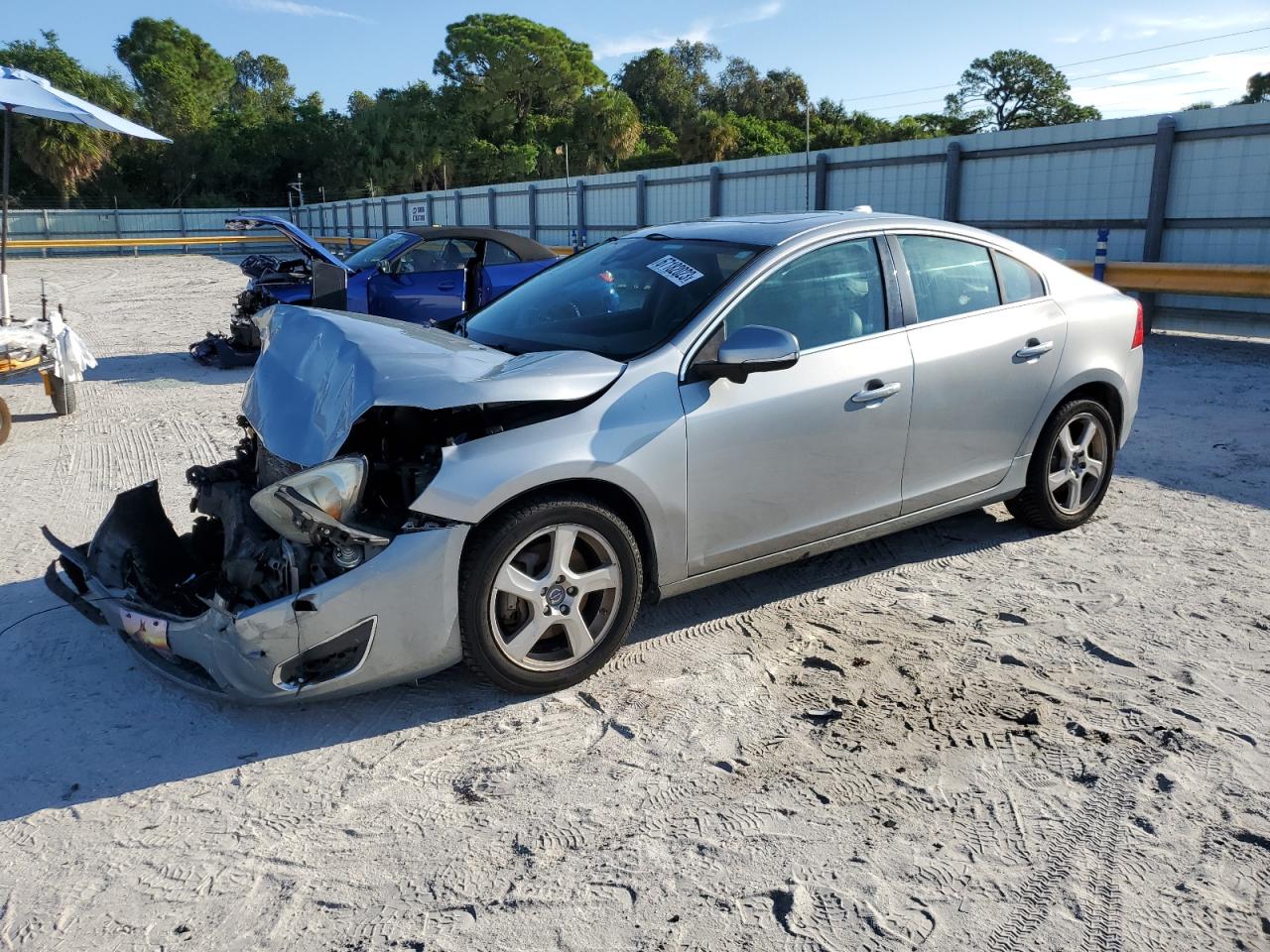 VOLVO S60 2013 yv1612fh9d2198422