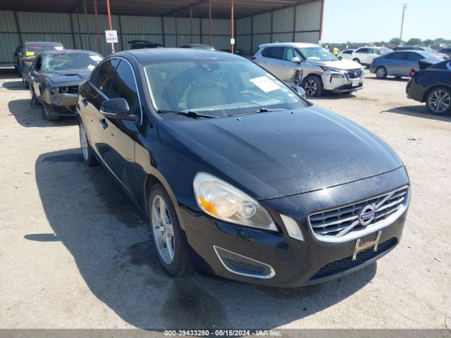 VOLVO S60 2013 yv1612fs0d2201137