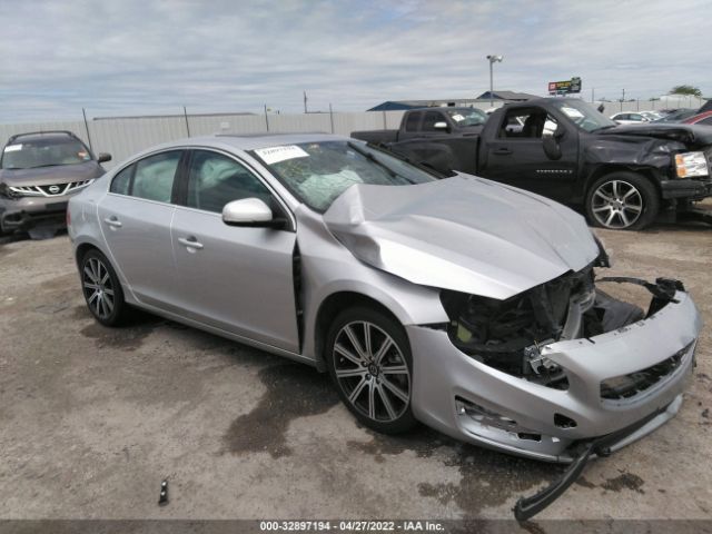 VOLVO S60 2014 yv1612fs2e2270803