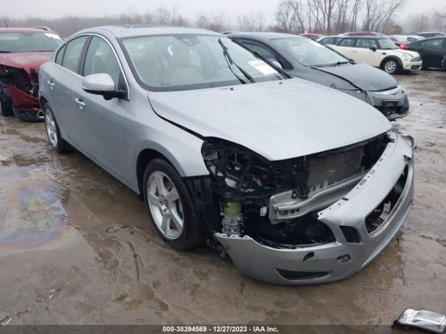 VOLVO S60 2013 yv1612fs3d2198654