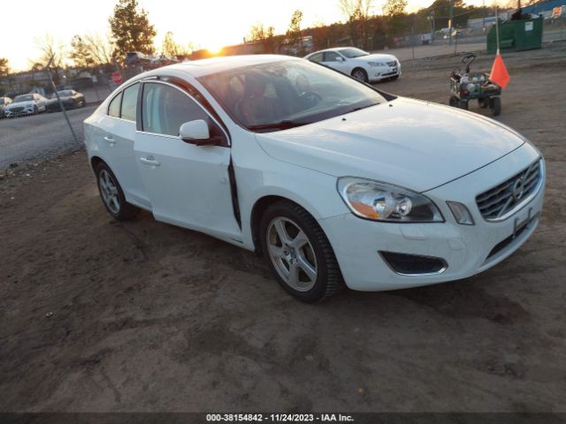 VOLVO S60 2013 yv1612fs3d2234309