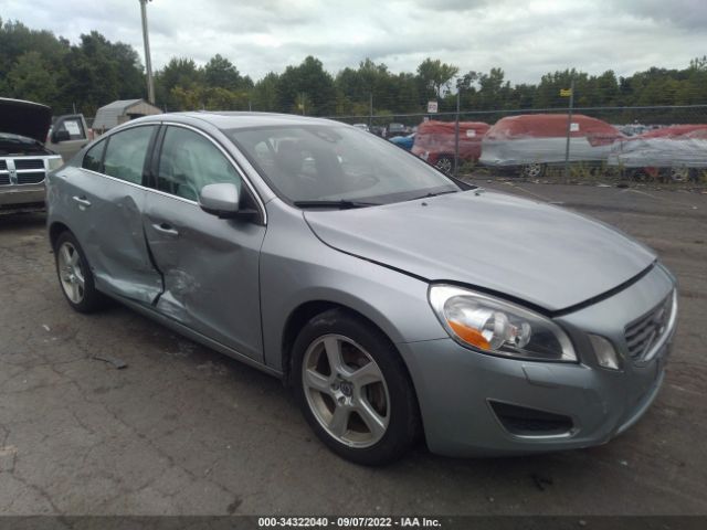 VOLVO S60 2013 yv1612fs6d1212889