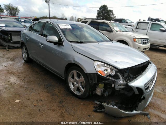 VOLVO S60 2013 yv1612fs6d2194727