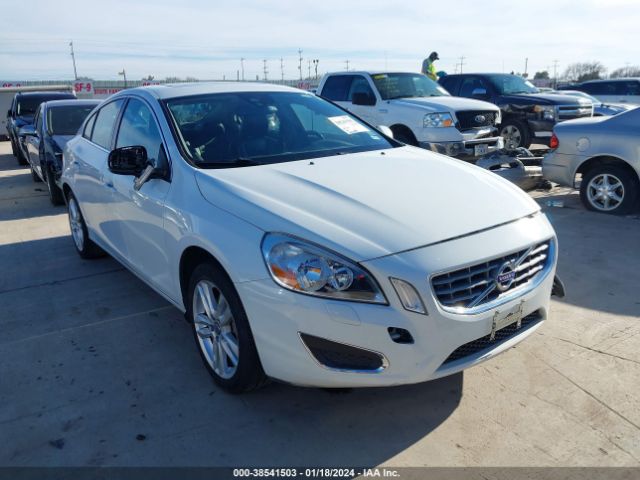 VOLVO S60 2013 yv1612fs7d2208036