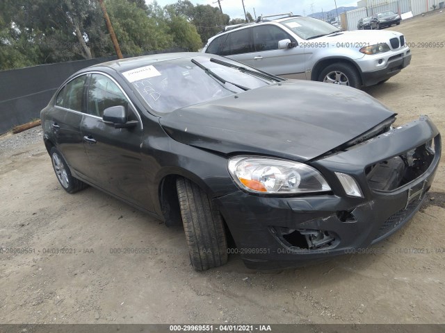 VOLVO S60 2013 yv1612fs8d2205677