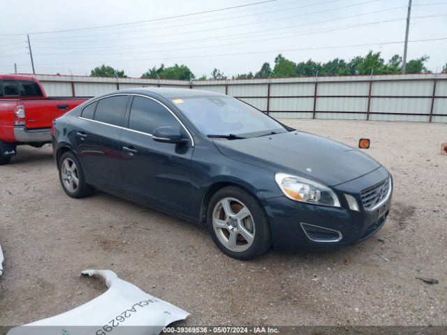 VOLVO S60 2013 yv1612fs8d2221135