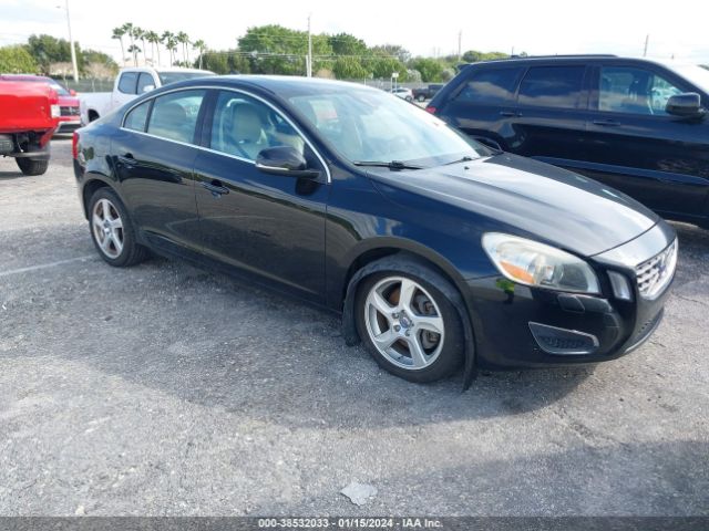 VOLVO S60 2013 yv1612fs9d2172706