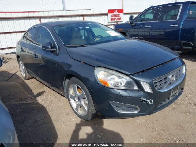 VOLVO S60 2013 yv1612fs9d2193376