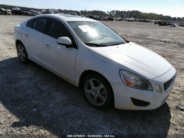 VOLVO S60 2013 yv1612fs9d2210449