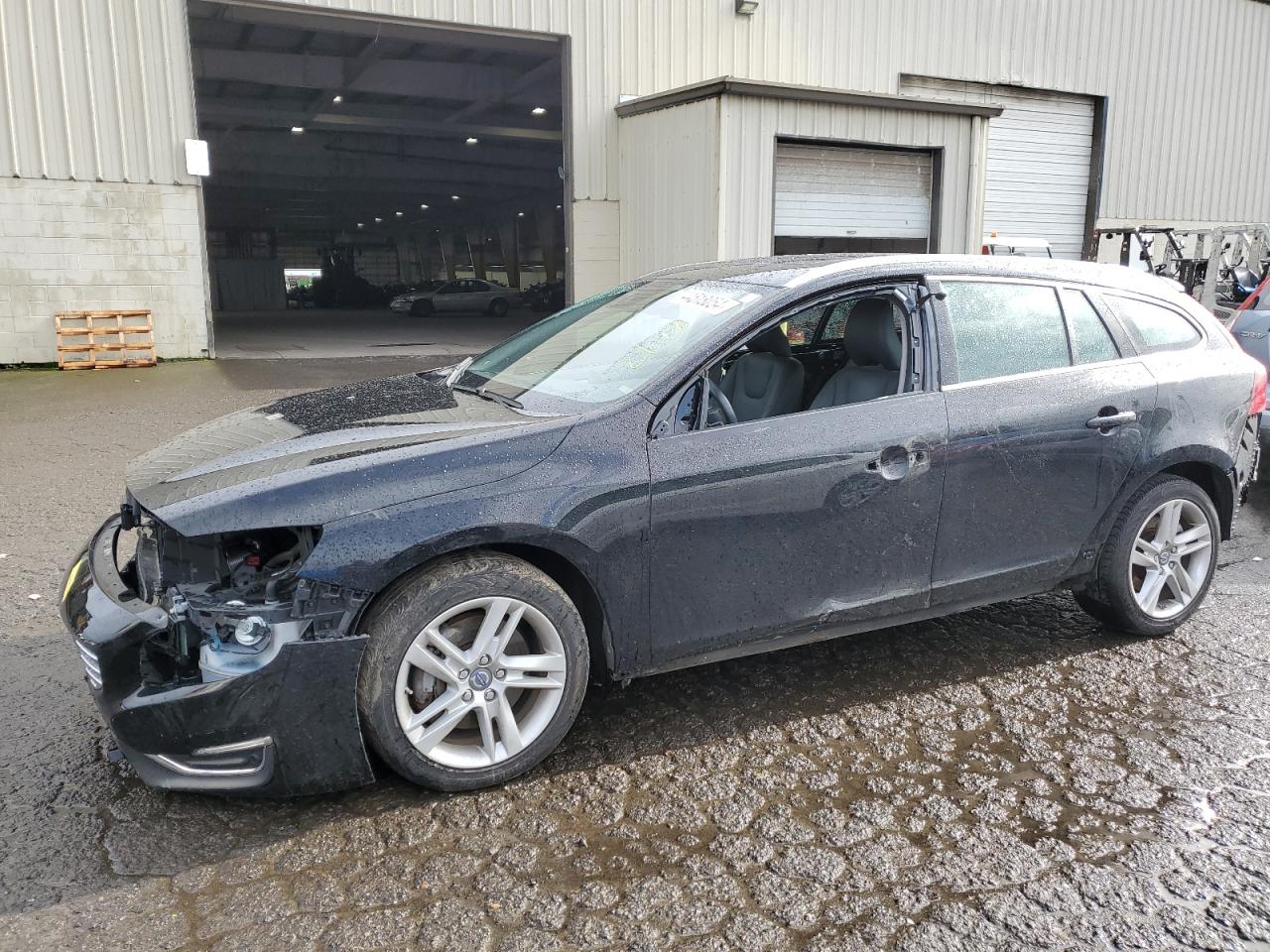 VOLVO V60 2015 yv1612sk2f1231240