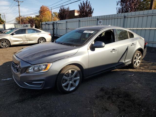 VOLVO S60 PREMIE 2016 yv1612tk2g2394948