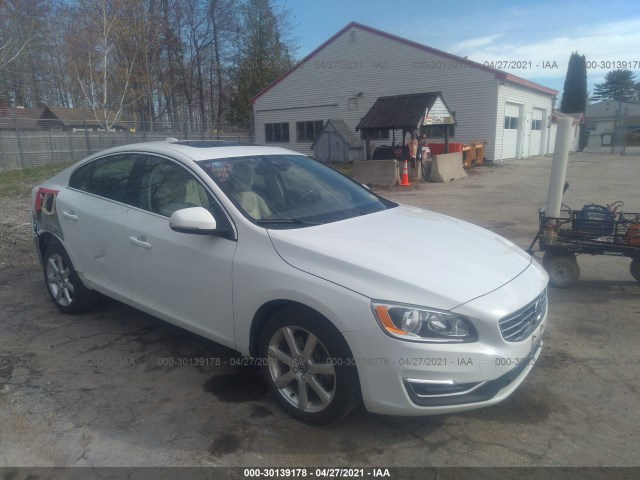 VOLVO S60 2016 yv1612tk3g2408713