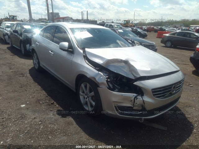 VOLVO S60 2016 yv1612tk5g2392370