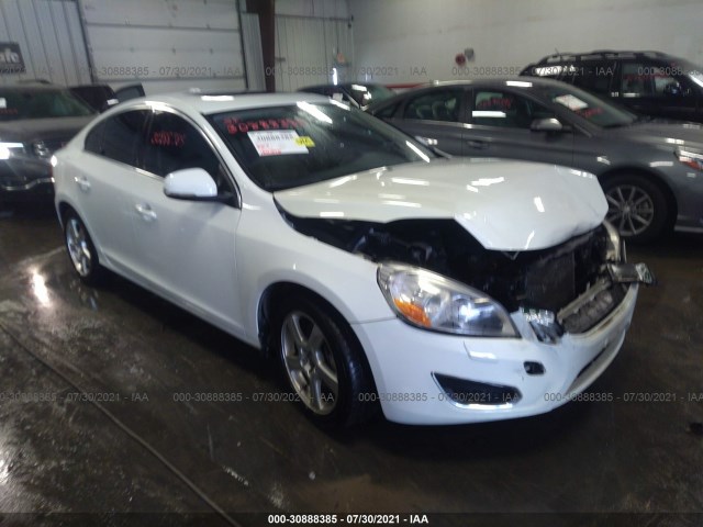 VOLVO S60 2012 yv1622f27c2133592