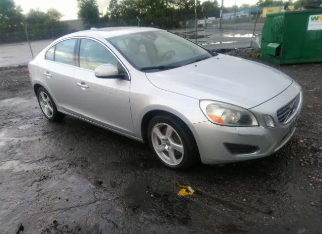 VOLVO S60 2012 yv1622fs2c2044111