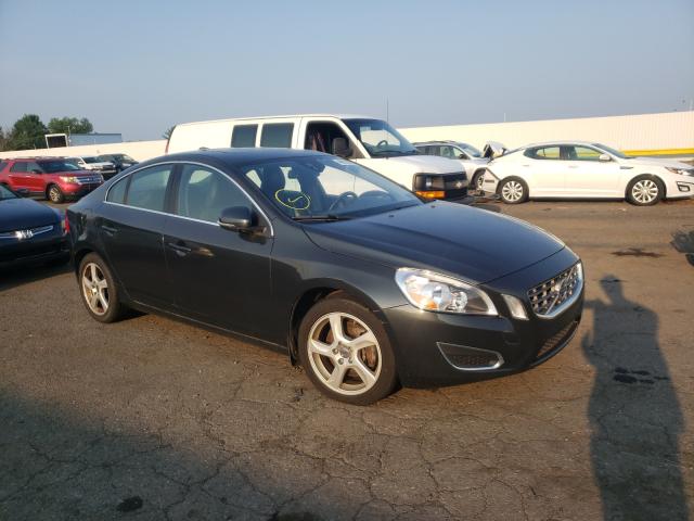 VOLVO S60 T5 2012 yv1622fs7c2093692