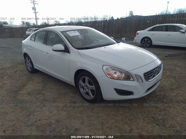 VOLVO S60 2012 yv1622fsxc2049444